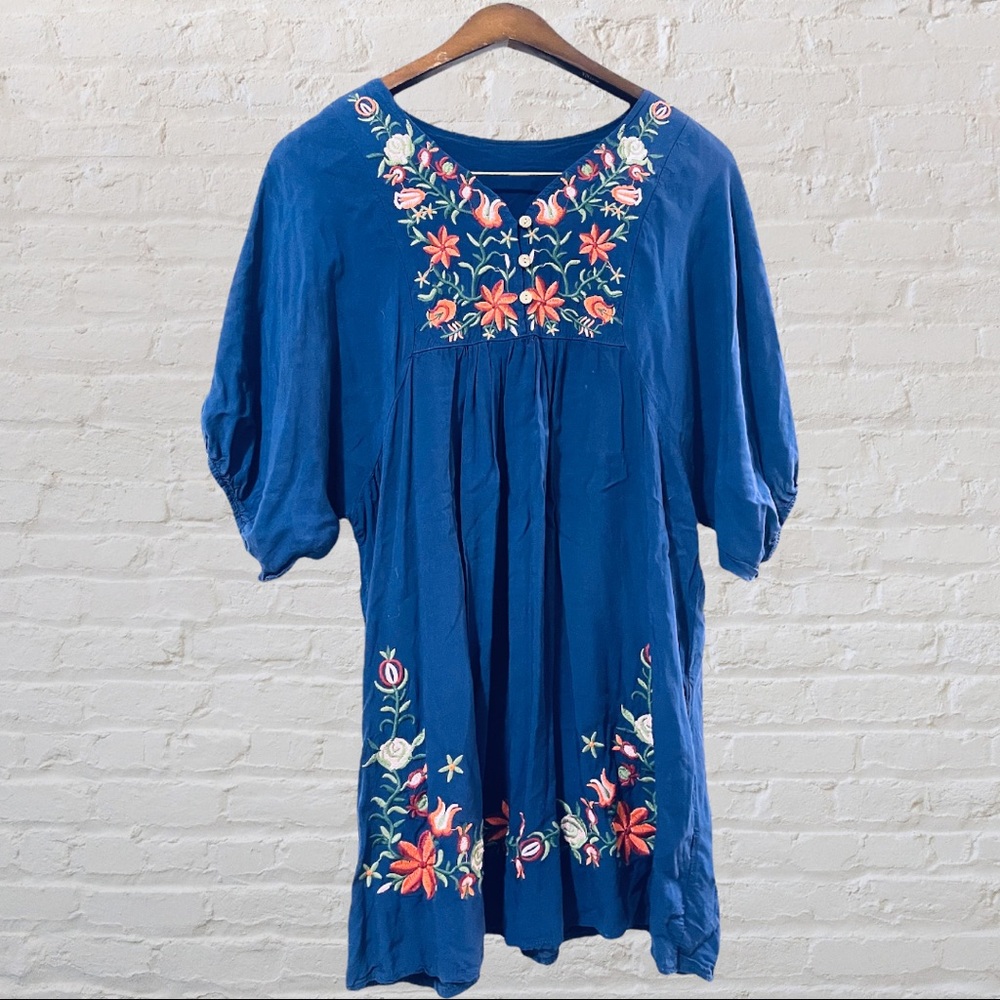 Dark blue floral embroidered top (2 for $20) FREE SHIPPING